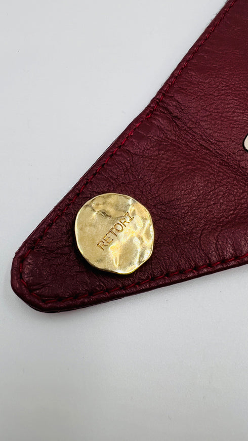 Foulard in pelle con cartellino