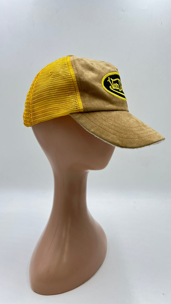 Baseball cap suede mesh