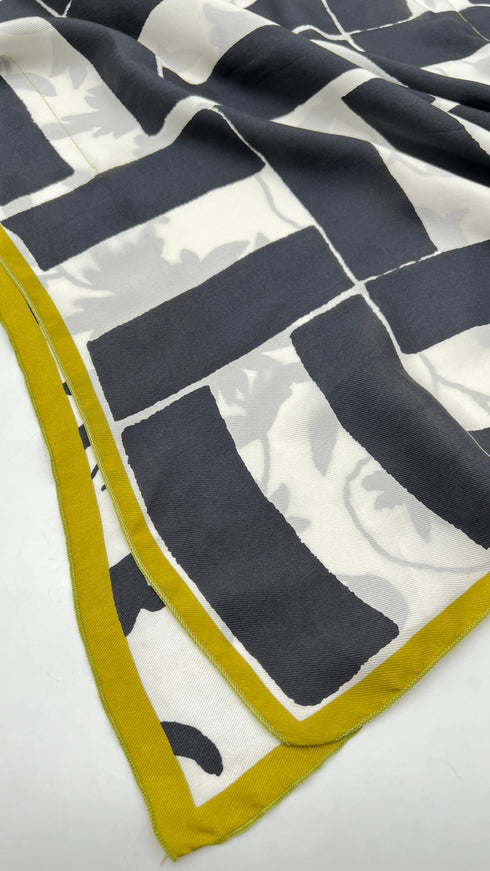 Top a foulard in seta