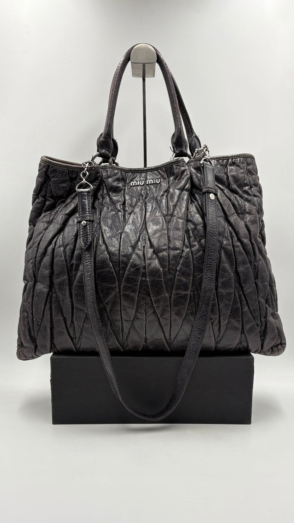 Borsa a mano in pelle matelassè