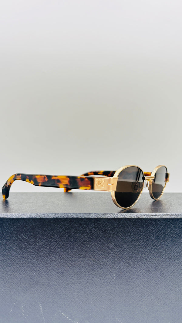 Occhiali da sole ovali