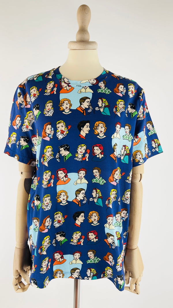 T-shirt in cotone stampato con cartellino