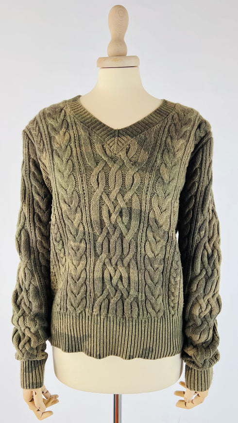 Maglia a V a trecce