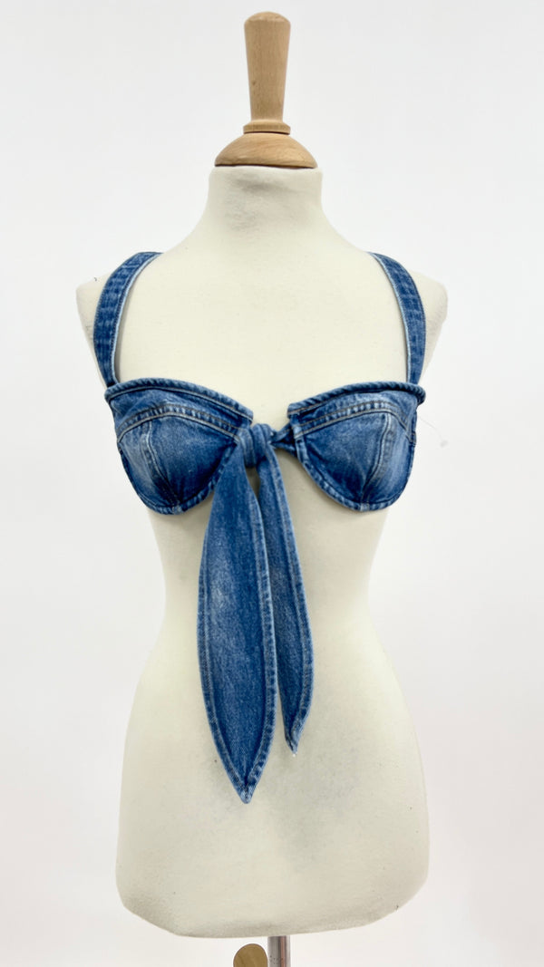 Top denim con nodo