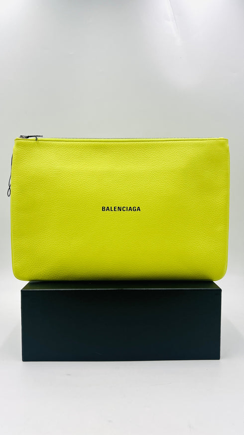 Pochette in pelle neon