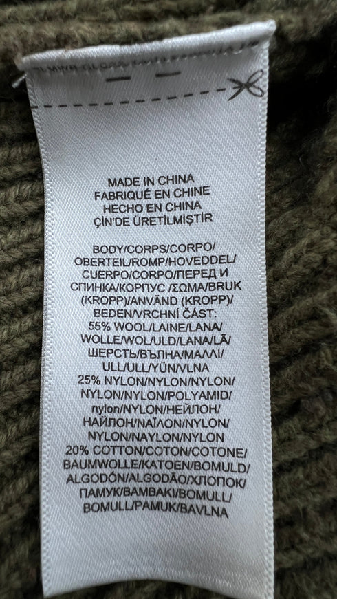 Maglia a V a trecce