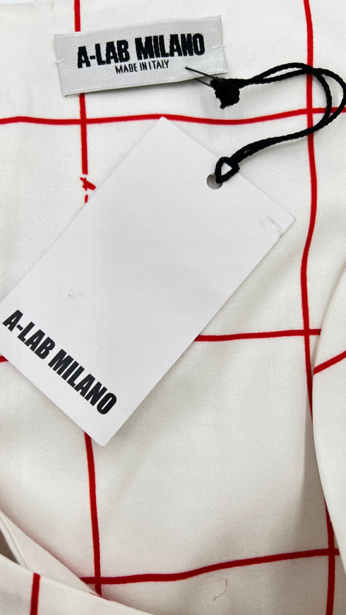 Top macro quadri con cartellino