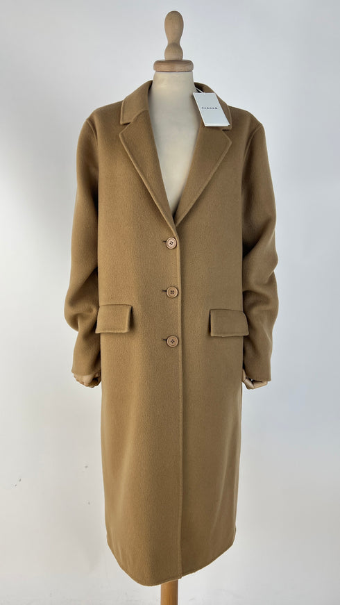 Cappotto classico con cartellino