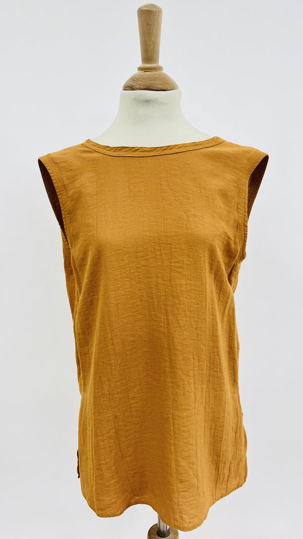 Top scollo con fiocchi