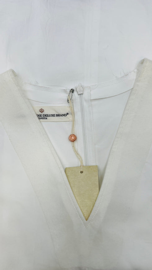 Top scollo V con cartellino