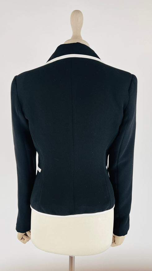 Blazer nero profili bianchi