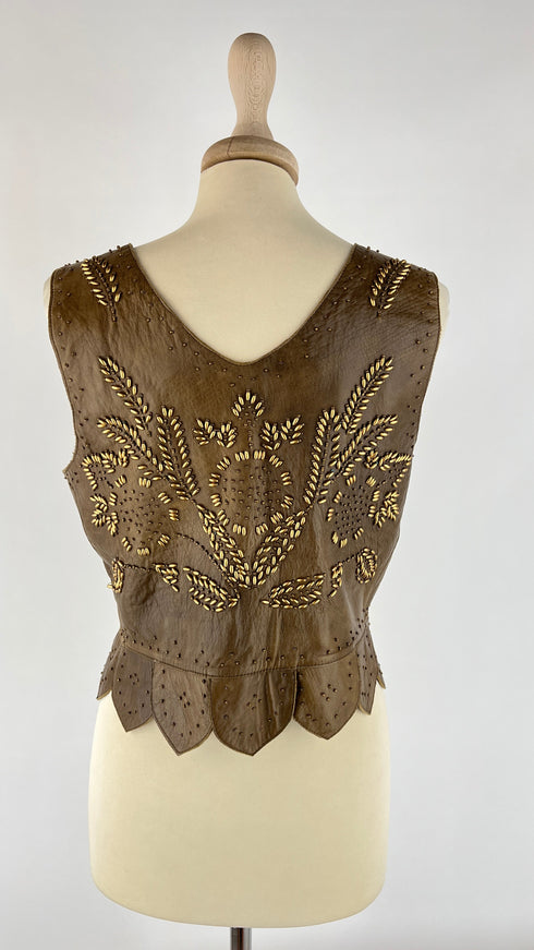 Gilet in pelle con perline