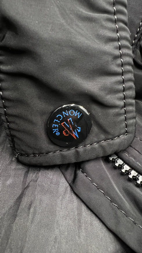 Giacca nera imbottita