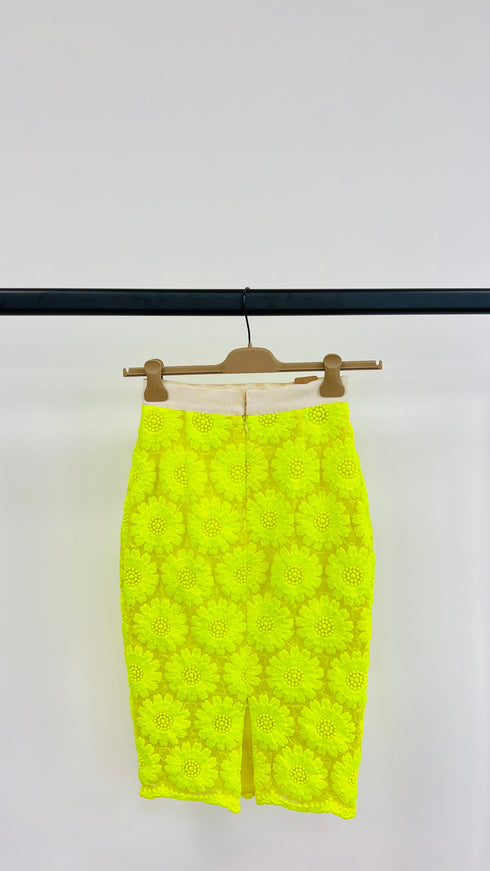 Gonna pizzo fluo