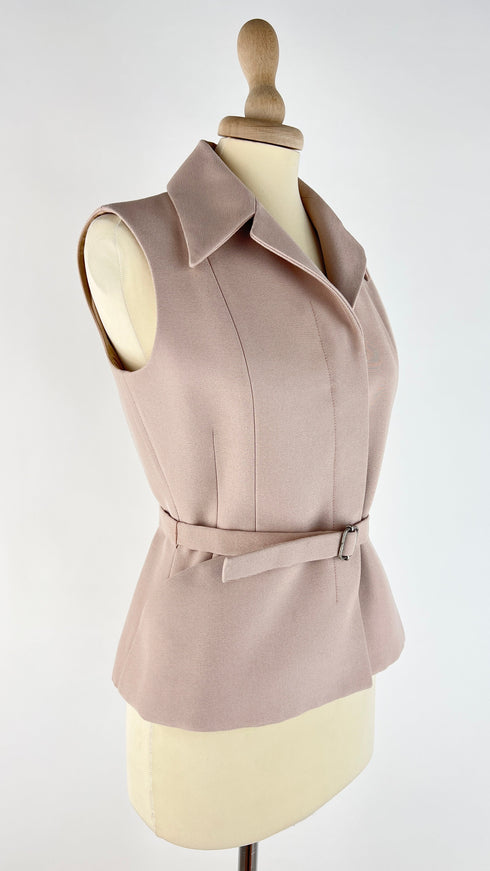 Gilet in seta con cintura
