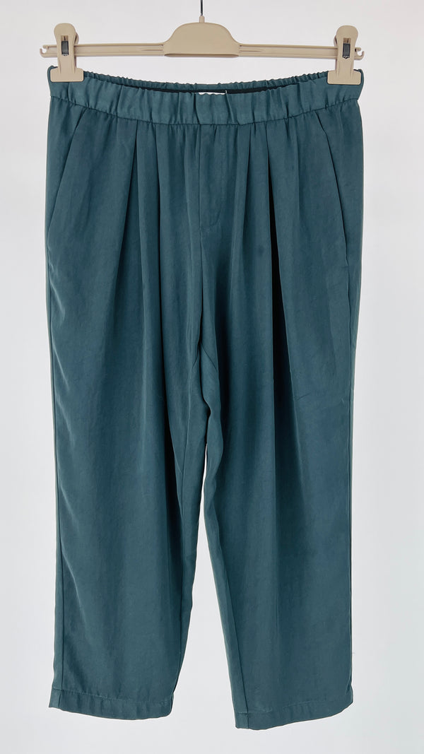 Pantaloni cropped low waist