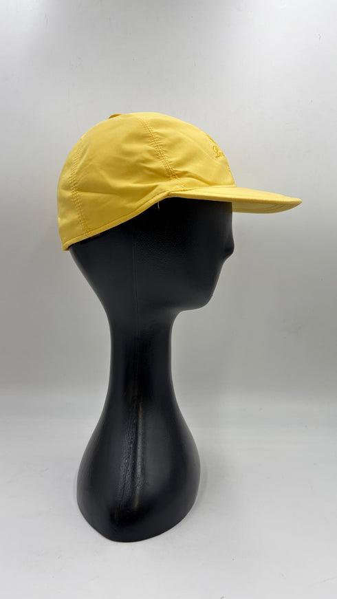 Berretto logato con visiera