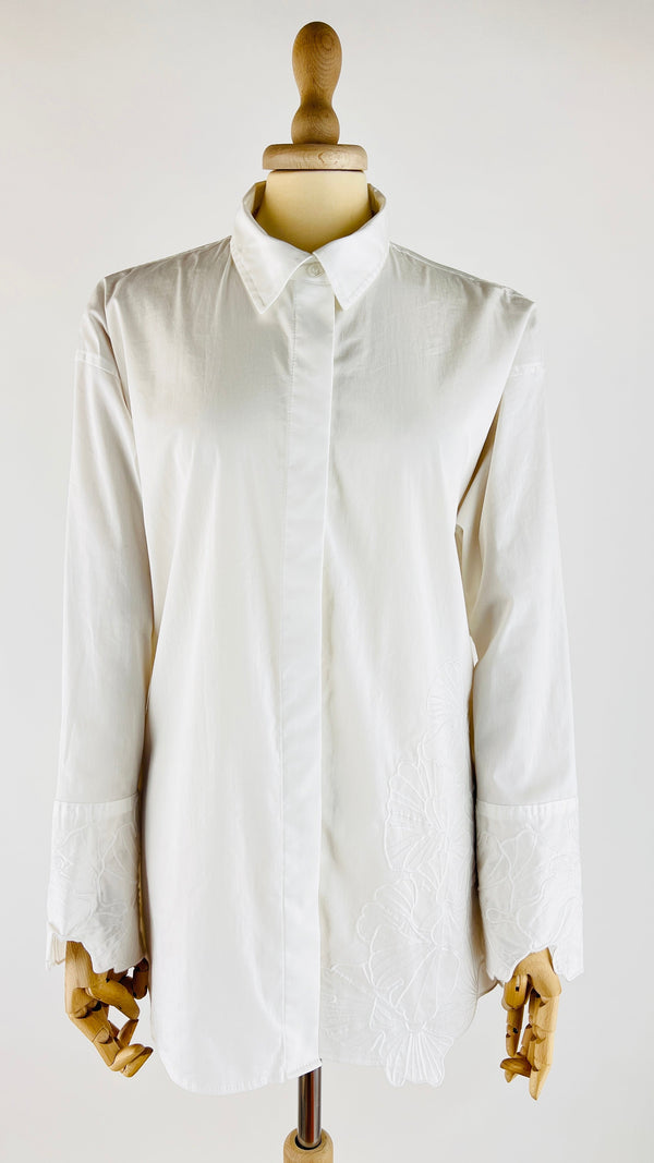 Camicia bianca con ricami