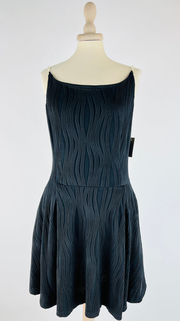 Abito corto nero con perline