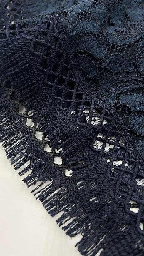 Shorts in pizzo blu