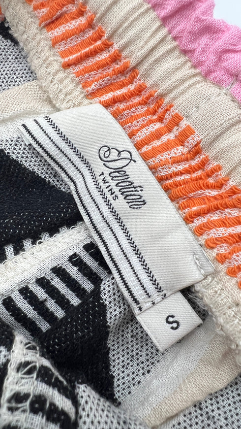 Shorts ricamati in 100% cotone