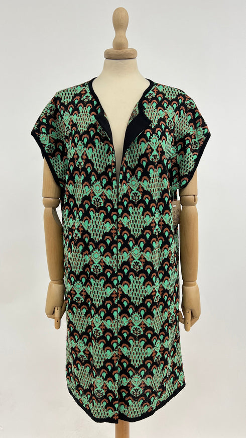 Gilet over jacquard