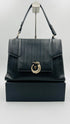 Borsa a spalla con hardware oro
