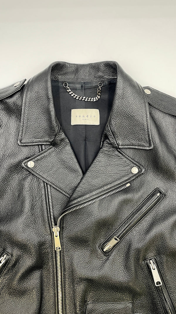 Biker di pelle nera