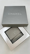 Orecchini in argento con logo CHANEL