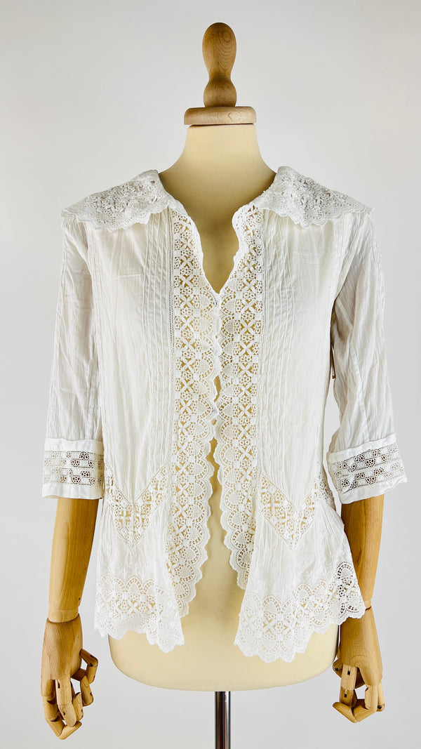 Camicia con colletto a balza