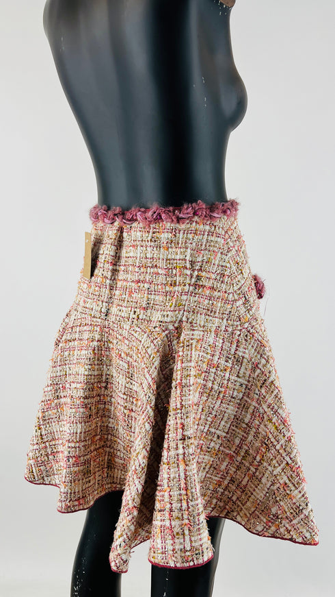 Completo in tweed rosa
