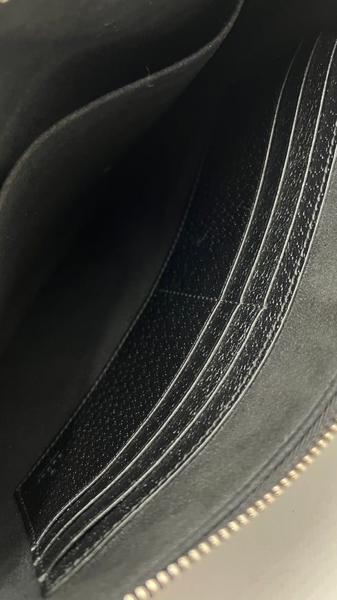 Pochette pelle nera martellata