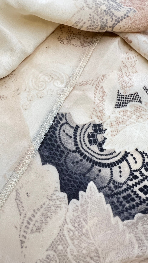 Top motivo paisley