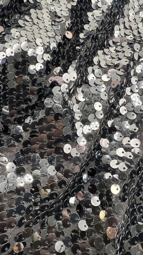 Miniabito di paillettes incrociato