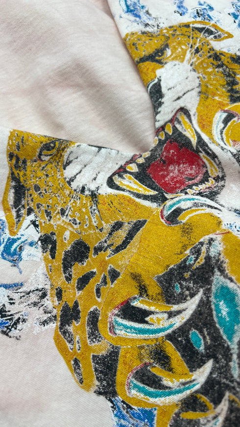 T-shirt con stampa a tigre