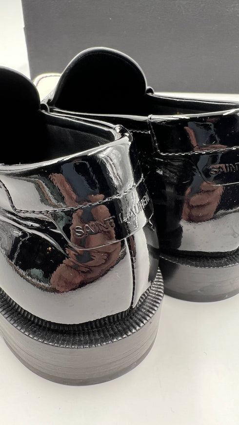 Mocassini in vernice N. 37.5