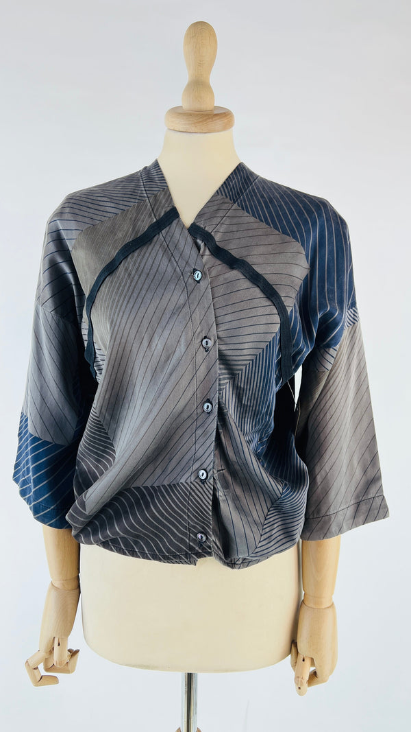 Cardigan a righe diagonali