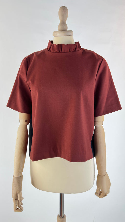 T-shirt corta tessuto