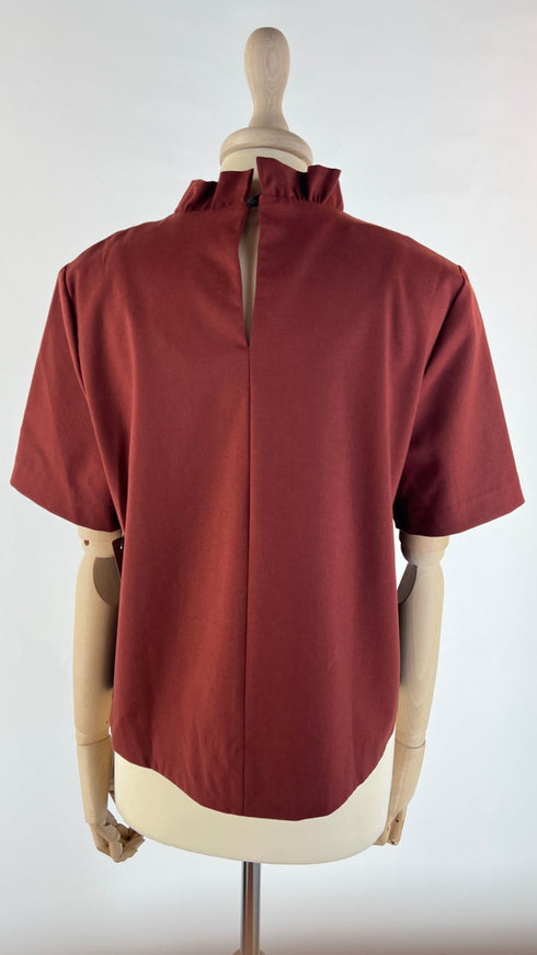 T-shirt corta tessuto