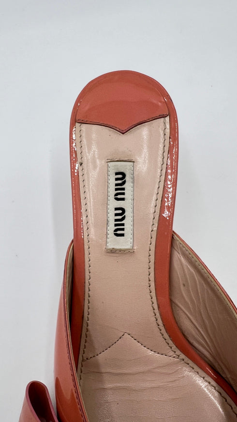 Mules pelle verniciata con fiocco N.38