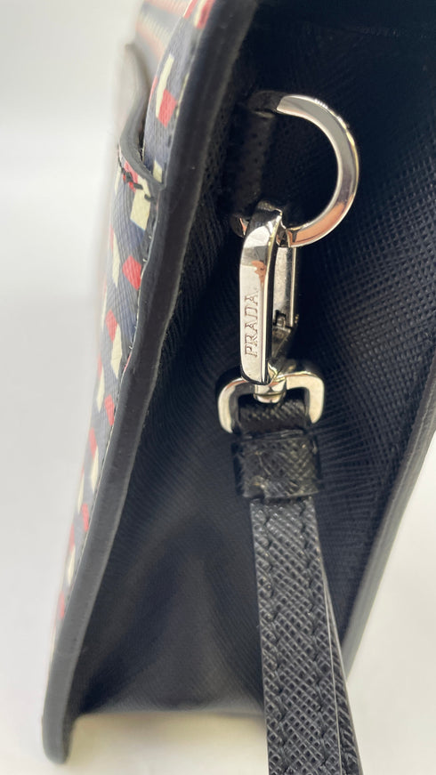 Pochette geometrica saffiano