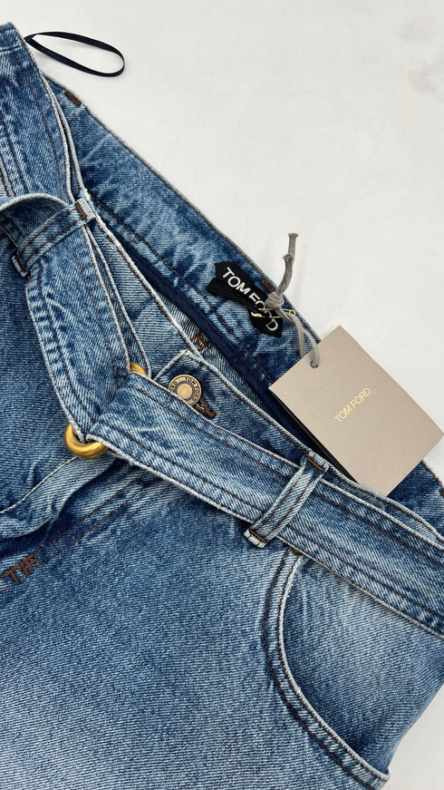 Shorts in jeans con cartellino