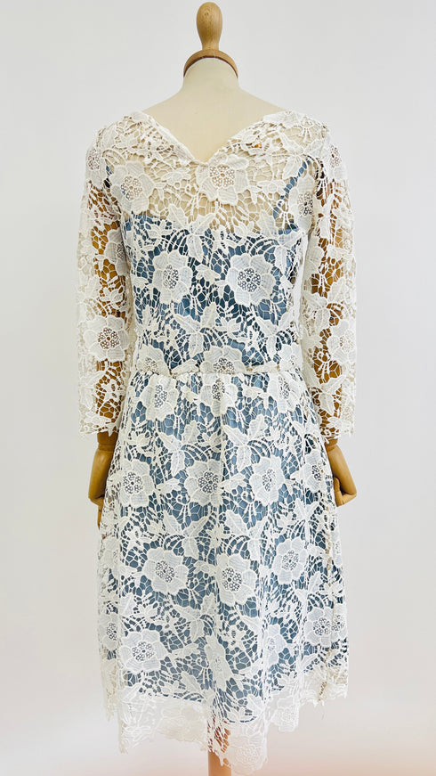Abito midi pizzo
