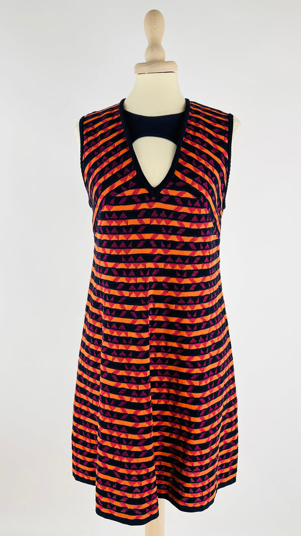 Abito corto scollo a V