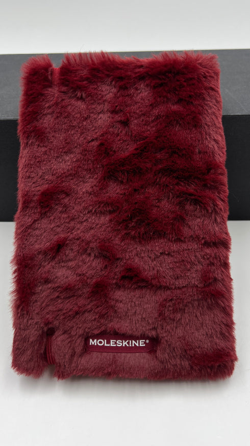 Notebook in faux fur