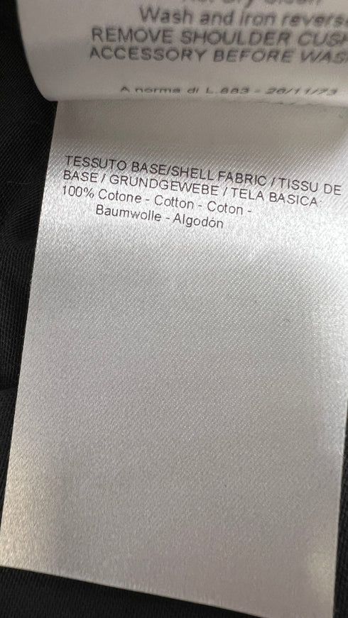 Top cropped con cartellino