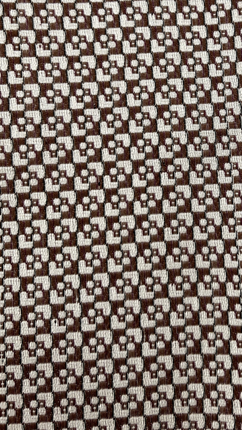 Shorts motivo geometrico