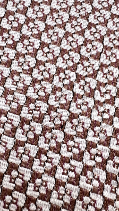 Shorts motivo geometrico