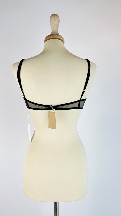 Top SS23 con cartellino