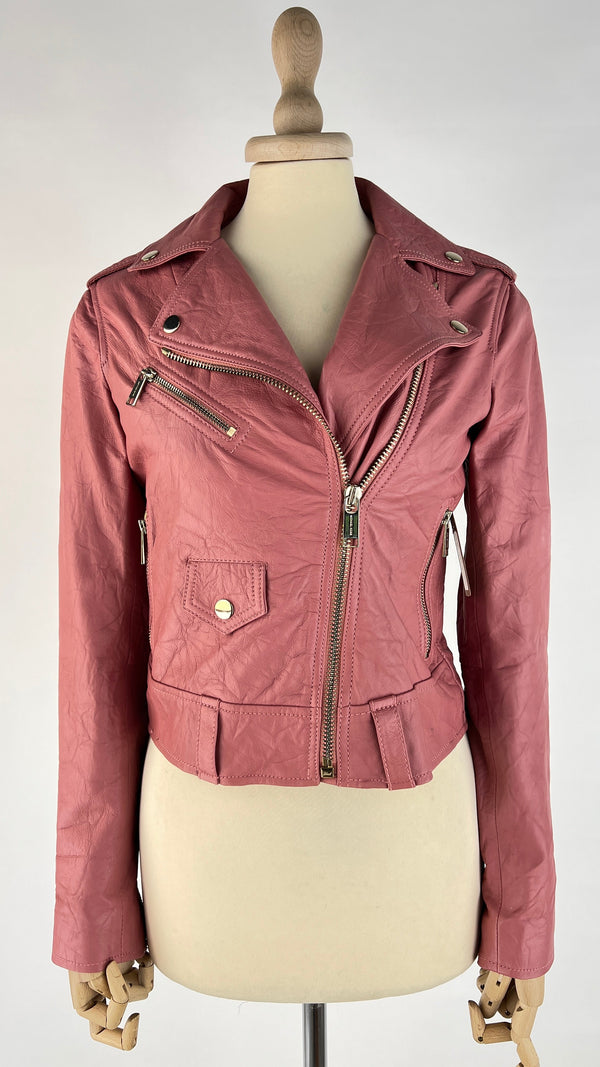 Chiodo in pelle rosa